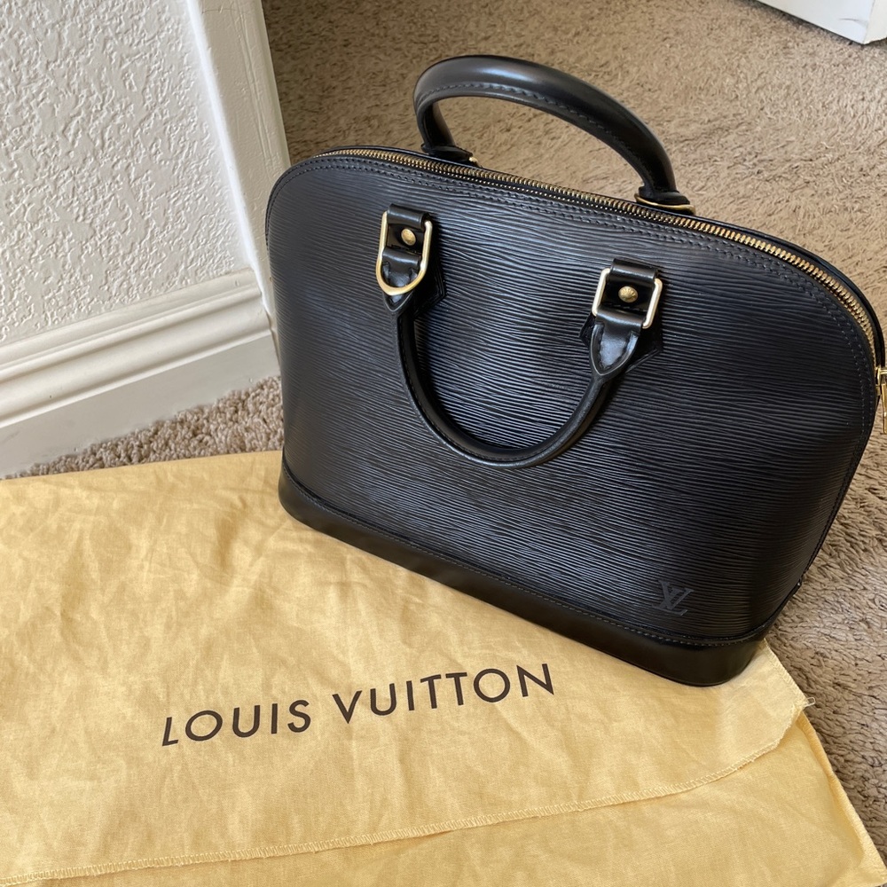 Louis Vuitton Epi Alma